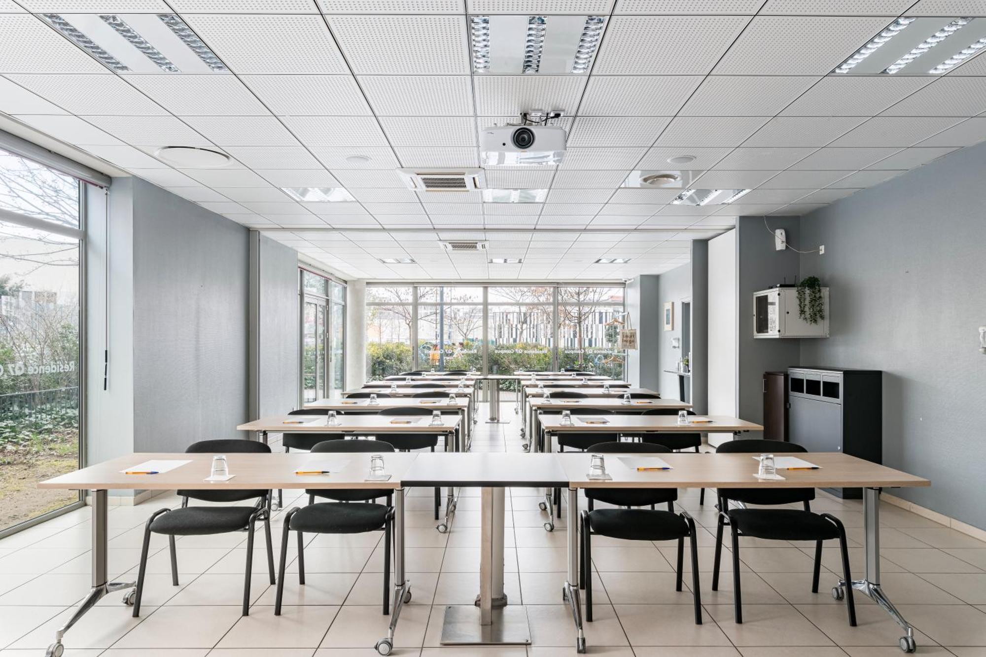 Appart Hotel Q7 Lodge Lyon 7 Bagian luar foto