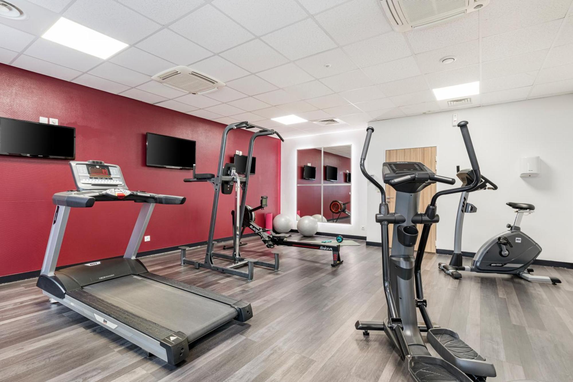 Appart Hotel Q7 Lodge Lyon 7 Bagian luar foto