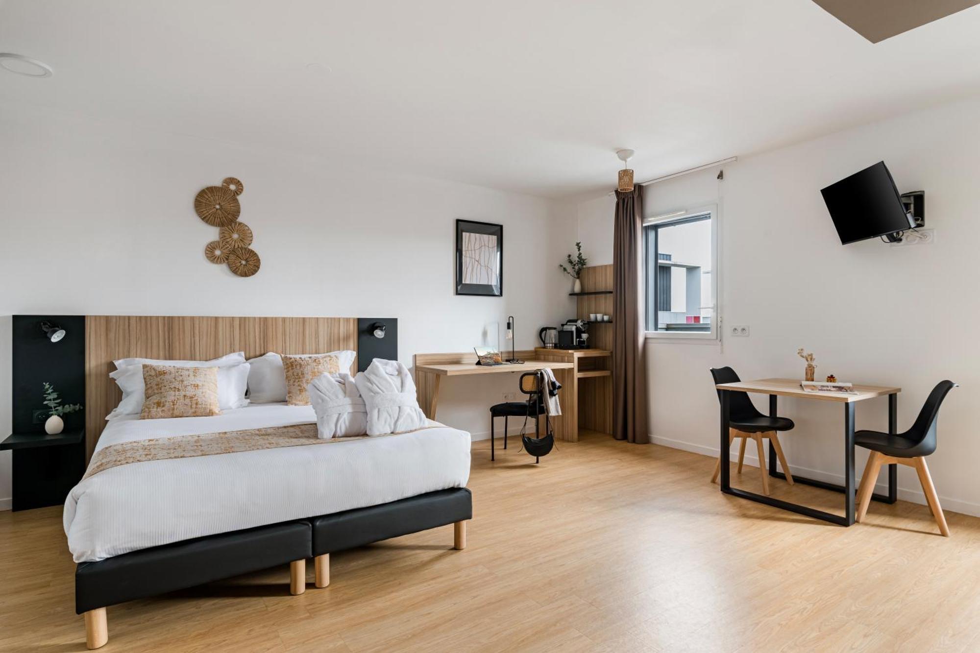 Appart Hotel Q7 Lodge Lyon 7 Bagian luar foto